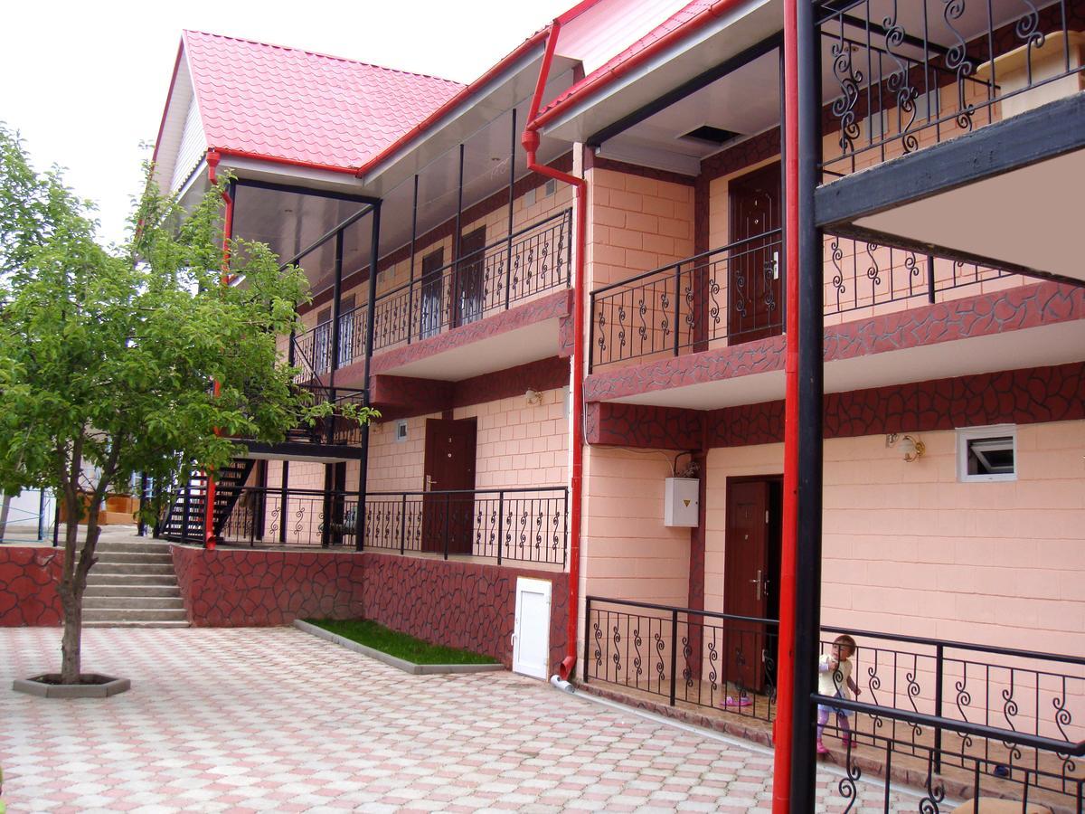 Mini-Pansionat Maksat Cholpon-Ata Exterior photo